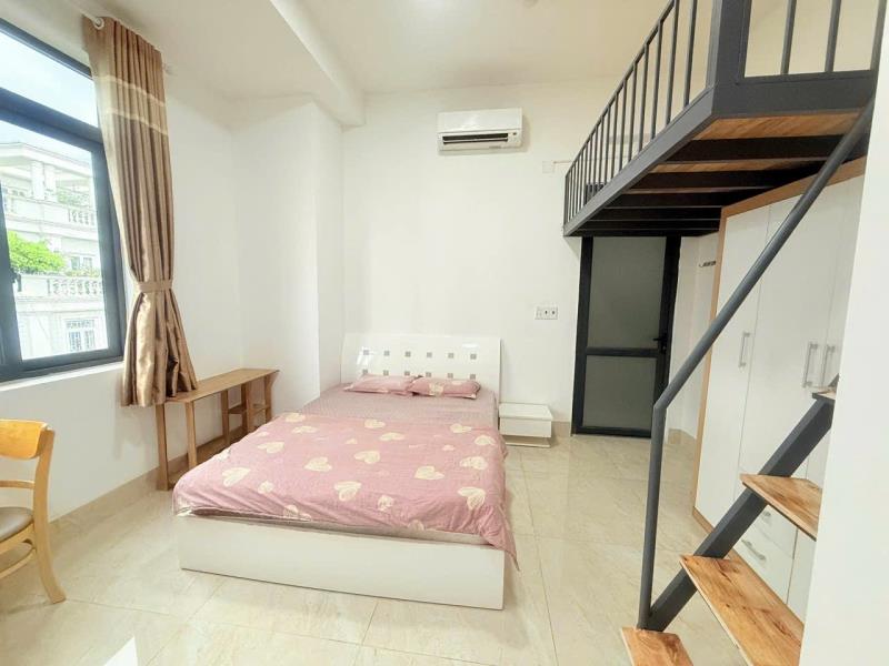Cho thuê duplex ( có gác ) cửa sổ trời gần đại học hutech, ngoại thương , đường nguyễn gia trí , bình thạnh