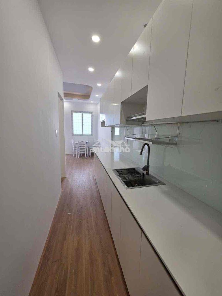 Chính chủ bán gấp ch cc q11. 2pn tặng full nt , shr