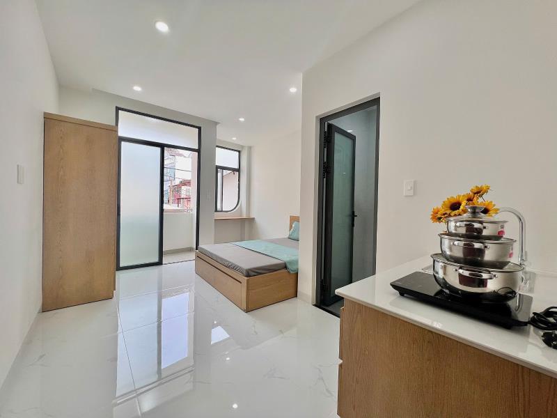 Ban công 25m2 ngay ngã 4 bảy hiền, bệnh viện thống nhất nhà ga t3