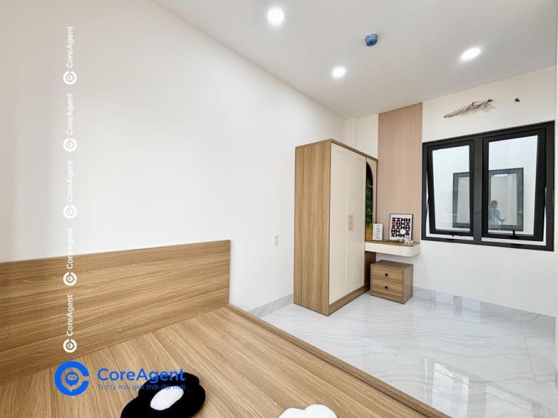 Ko gác - mới xây - giữ phòng đến giữa tháng 8 - full nt 