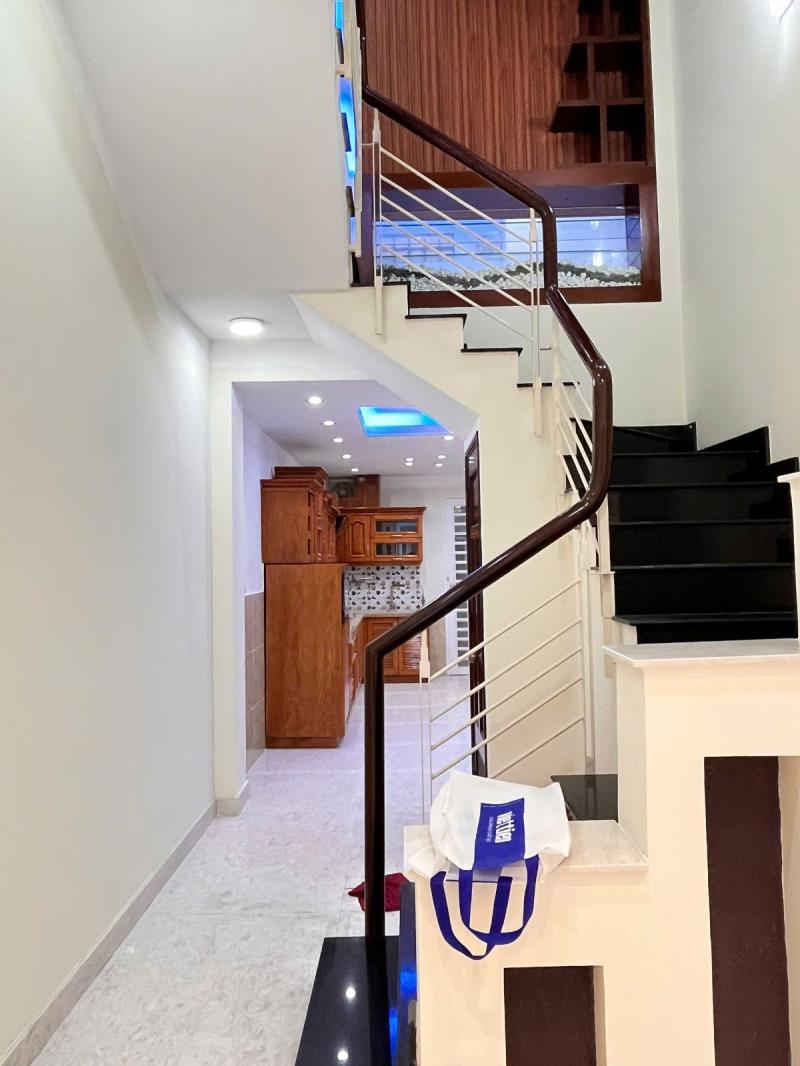 Nhà 5 tầng hxh sát bên quận phú nhuận giá nhỉnh 10 tỷ tl - 2