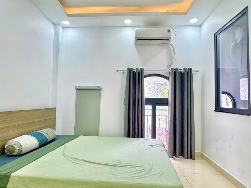 Căn hộ 1pn tách bếp - full nội thất - cửa sổ trời - gần dh hutech, văn lang, uth - chỉ 5p tới ngã tư hàng xanh - gần q1, q2, phú nhuận 