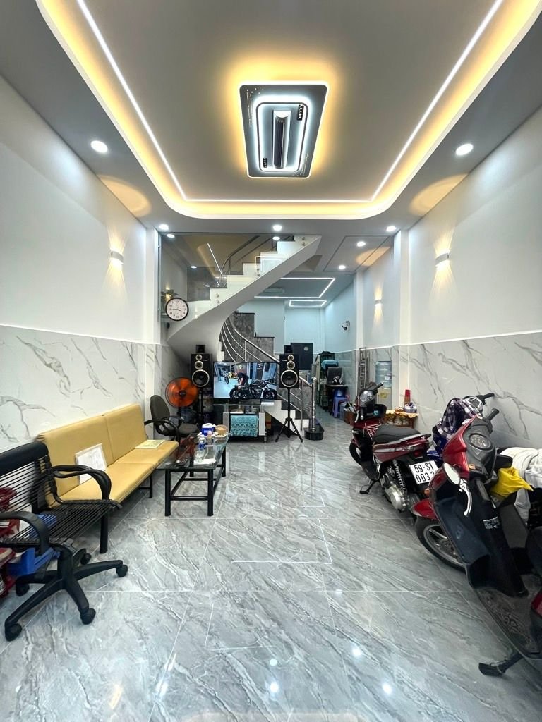 Quận 10 -lê hồng phong-hẻm ô tô 6m - 4 tầng btct – 4*10.8m – 10 tỷ 650