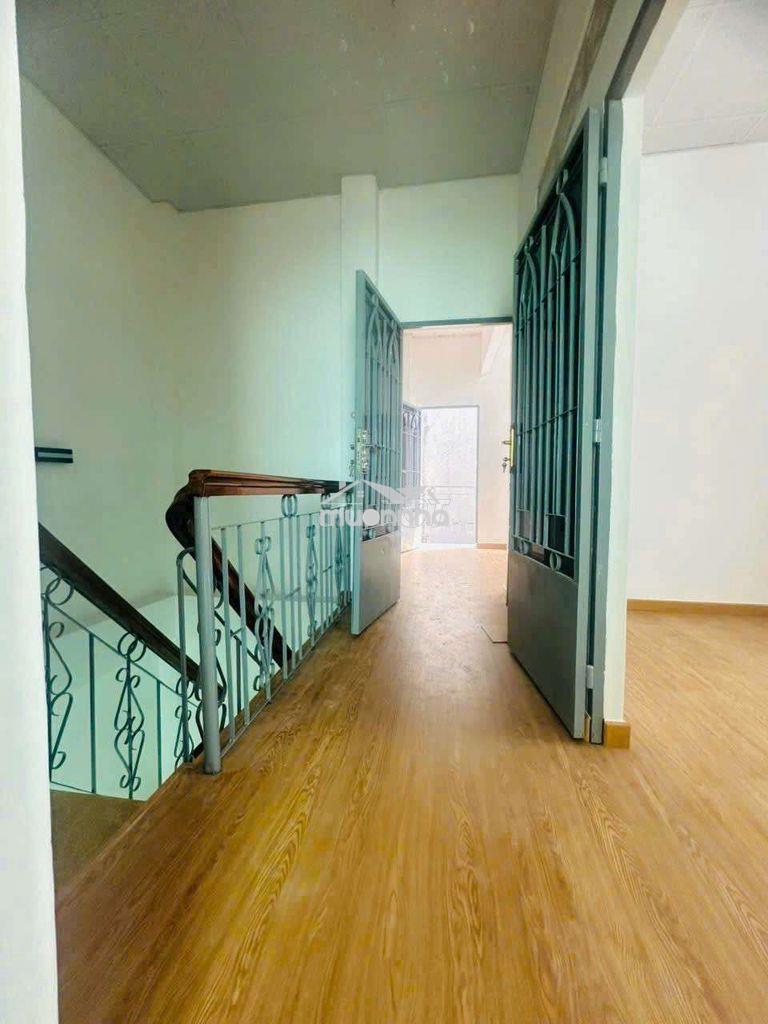 4,1 tỷ - nhà mới ở ngay - chợ thủ đức - 50m2 - nhà 2 tầng 3 phòng ngủ - 4