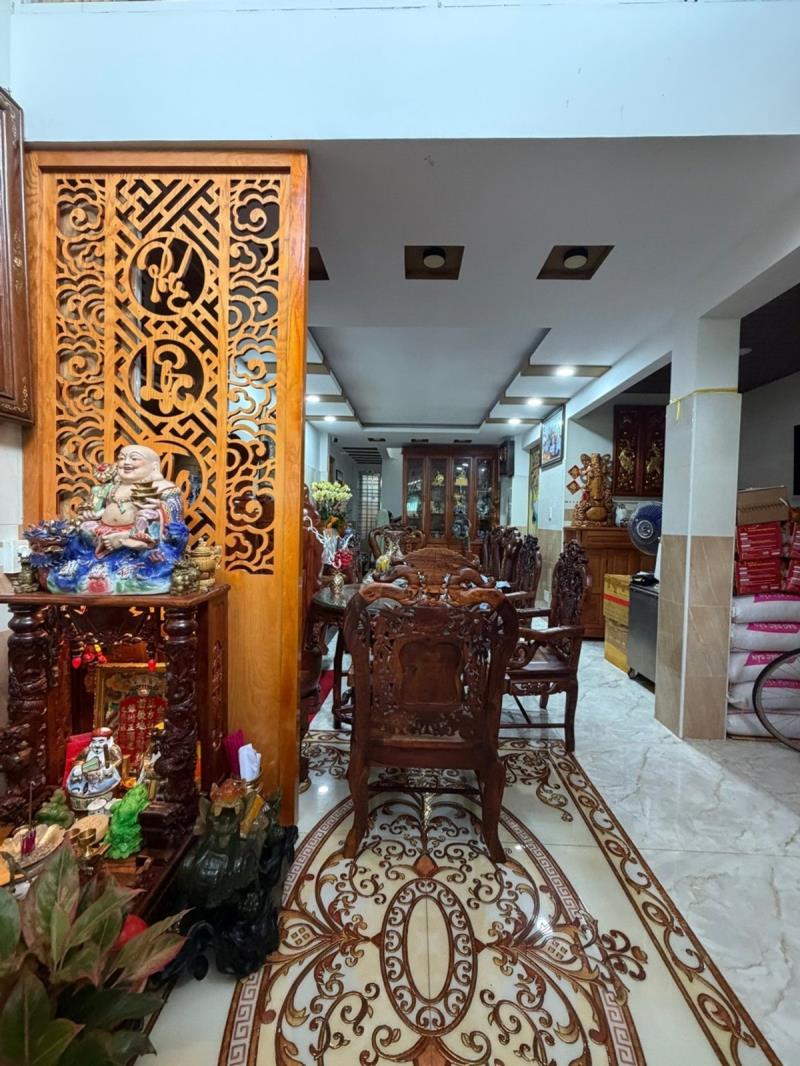 Trung tâm q.5 -  nguyễn trãi –  5 tầng – dt: 4.1*13m nở hậu 5.3m – 12 tỷ 5 - 4