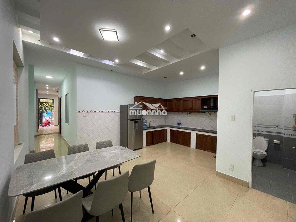 Cho thuê nhà phố 1387 huỳnh tấn phát . giá :30 tr . oto tận nơi - 4