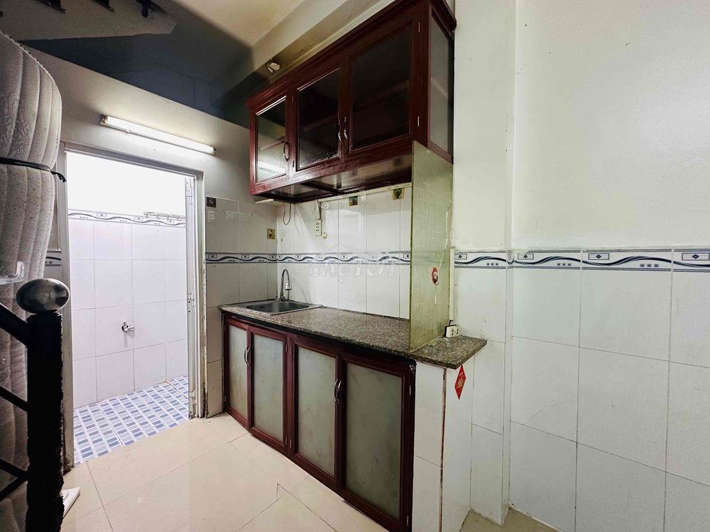 Cho thuê nhà nguyên căn nhà trống ở ngay đường lê văn quới - 4