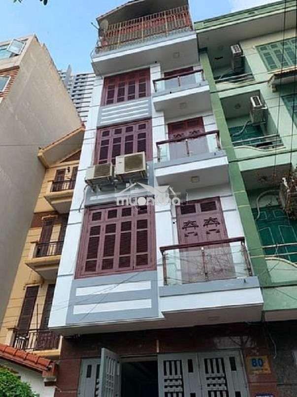 Cho thuê nhà ngõ 106 hoàng quốc viêt, dt 60m2 x 5 tầng ngõ để ô tô