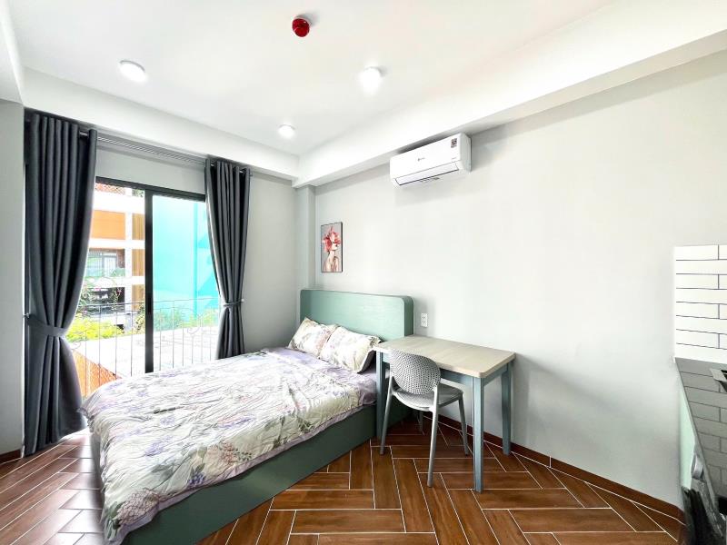 Cho thuê căn hộ balcony - thang máy - chợ bà chiểu - đh văn lang - hutech - hồng bàng - uef  - 3
