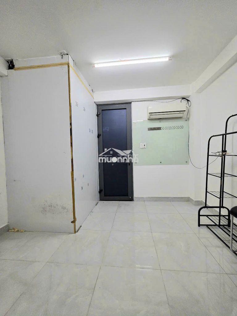 Cho thuê căn hộ thang máy - hoàng hoa thám,  chỉ tính điện và nước - Ảnh 3