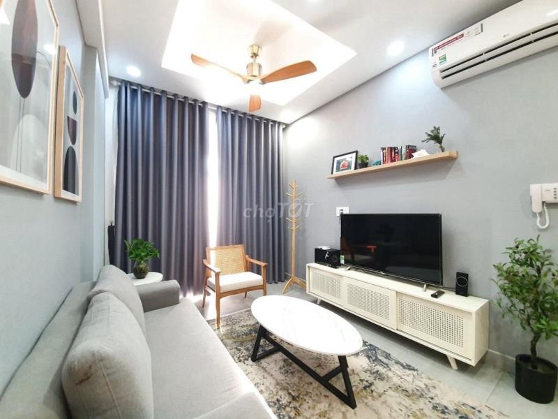 The botanica (104 phổ quang) - cho thuê căn 2pn+1wc  57m2 - hướng đông tầng cao