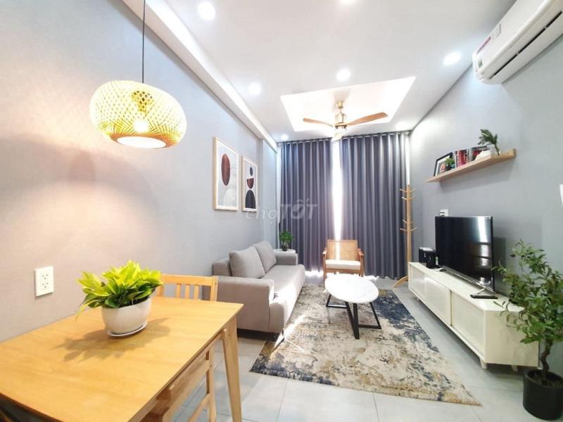 The botanica (104 phổ quang) - cho thuê căn 2pn+1wc  57m2 - hướng đông tầng cao - 2