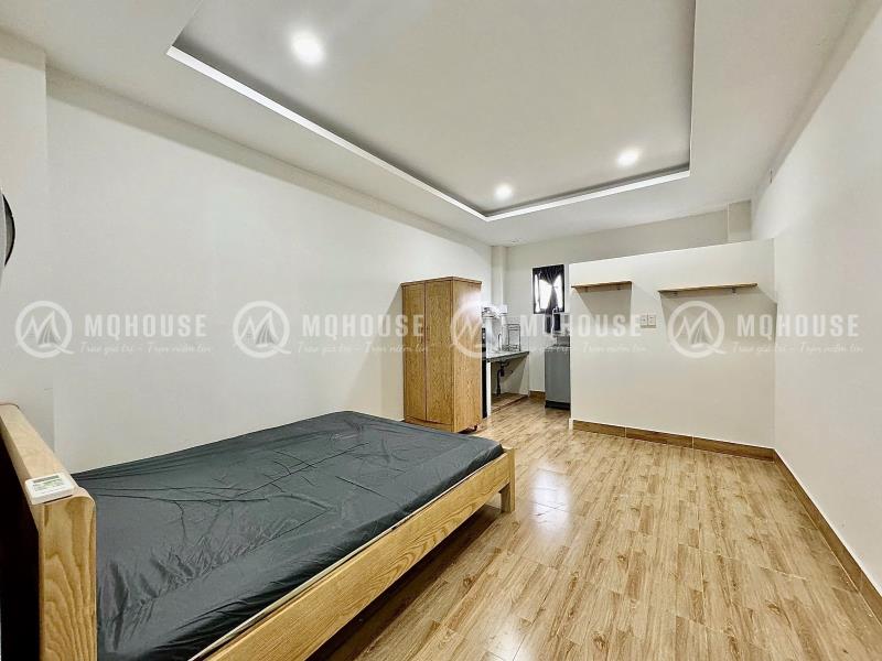 Căn hộ mới 100% full nội thất - thang máy - gần vhu, đầm sen giáp tân bình ở được 2-3 người