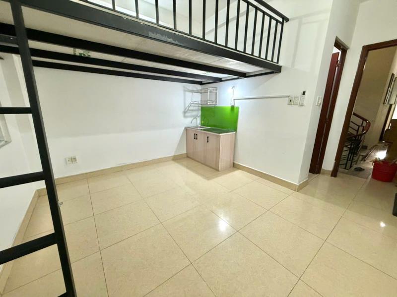 Trọ có gác siêu rộng ở được 3-4 bạn sinh viên gần sát đại học văn hiến - đh công thương - âu cơ - lũy bán bích quận tân phú - 2