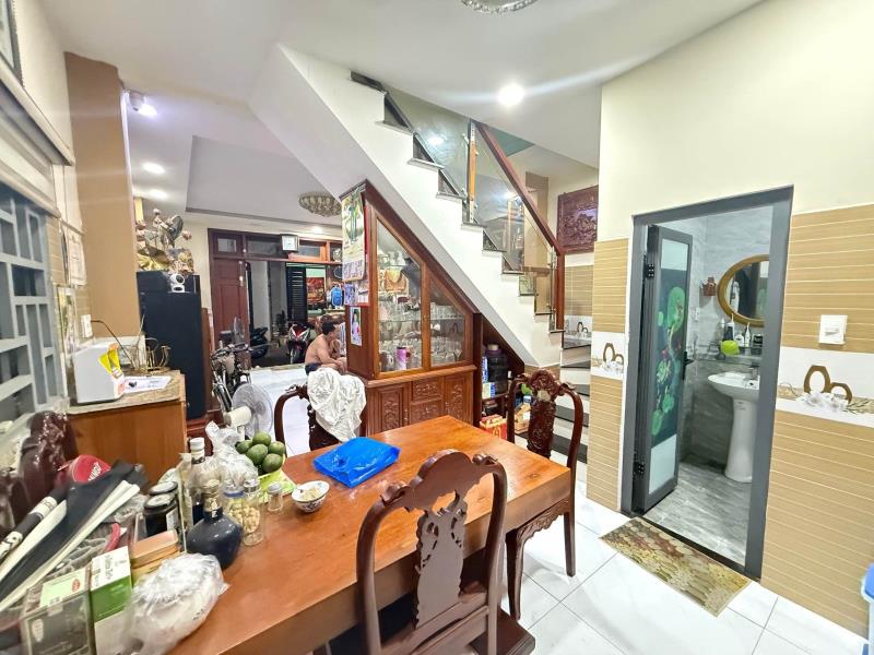🏡 Nhà lô góc phan văn hớn – trường chinh q12 – ngang 4.8m – 2 tầng – sân rộng – chỉ 3 tỷ - 3