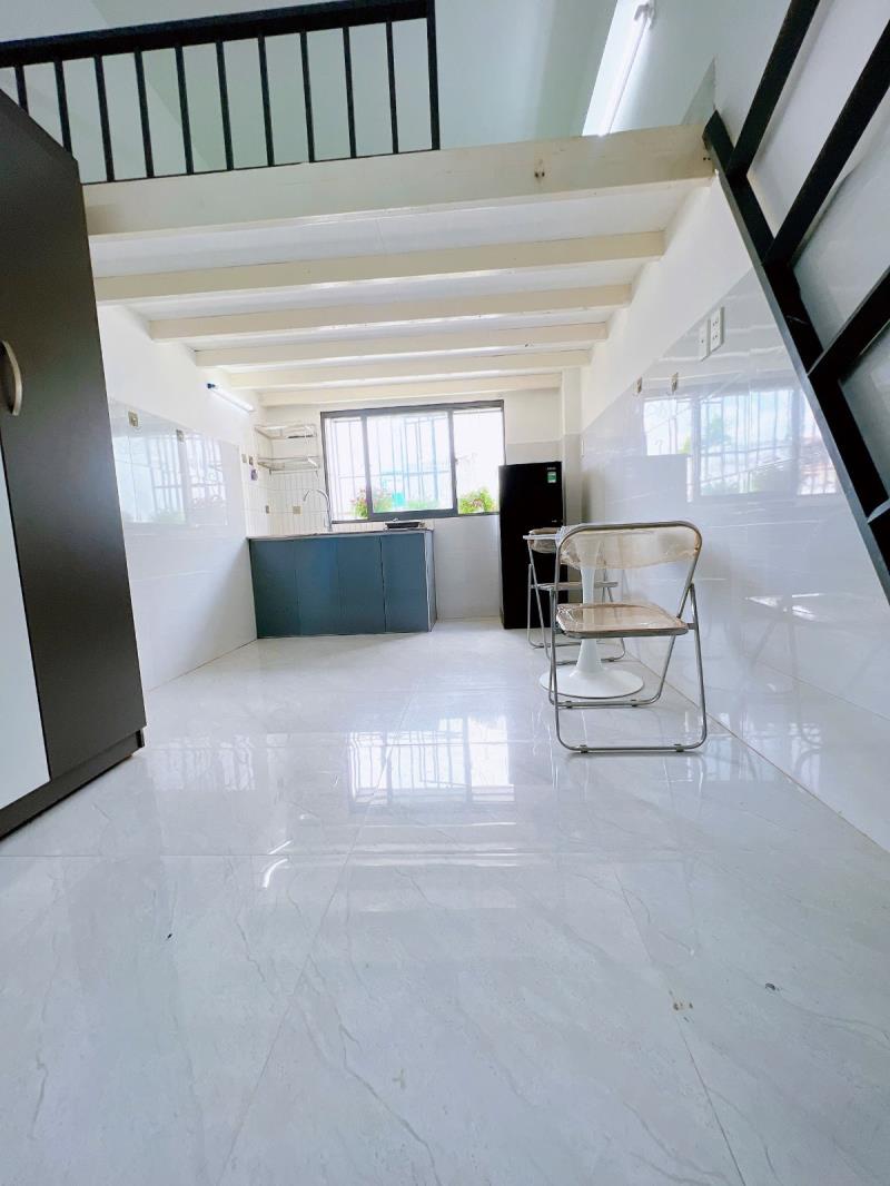 Gác lớn – cửa sổ lớn – ở 3–4 người | gần hutech, uef, vlu, hiu- chu văn an, bình thạnh - 3