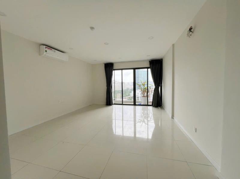 Bán căn hộ 27m2 lavida quận 7 , cách đại học rmit 800m2 , đối diện sc vivo  - 2