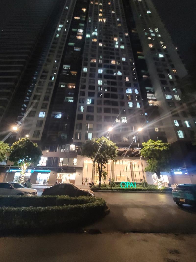Bán chung cư 90 nguyễn hữu cảnh giáp q1