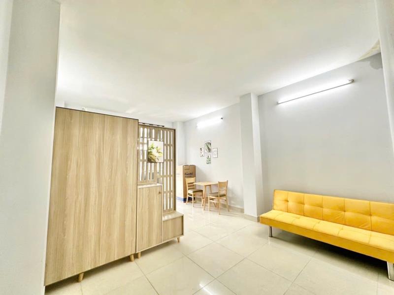 Cho thuê căn hộ rộng 40m2, tách bếp, máy giặt riêng, bình thạnh gần đh uth, ftu2, ngã tư hàng xanh, tiện đi q1 - 2