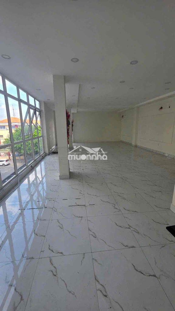 Cho thuê vp đường 23 lầu 3 có thang máy 7m x 20m - 2