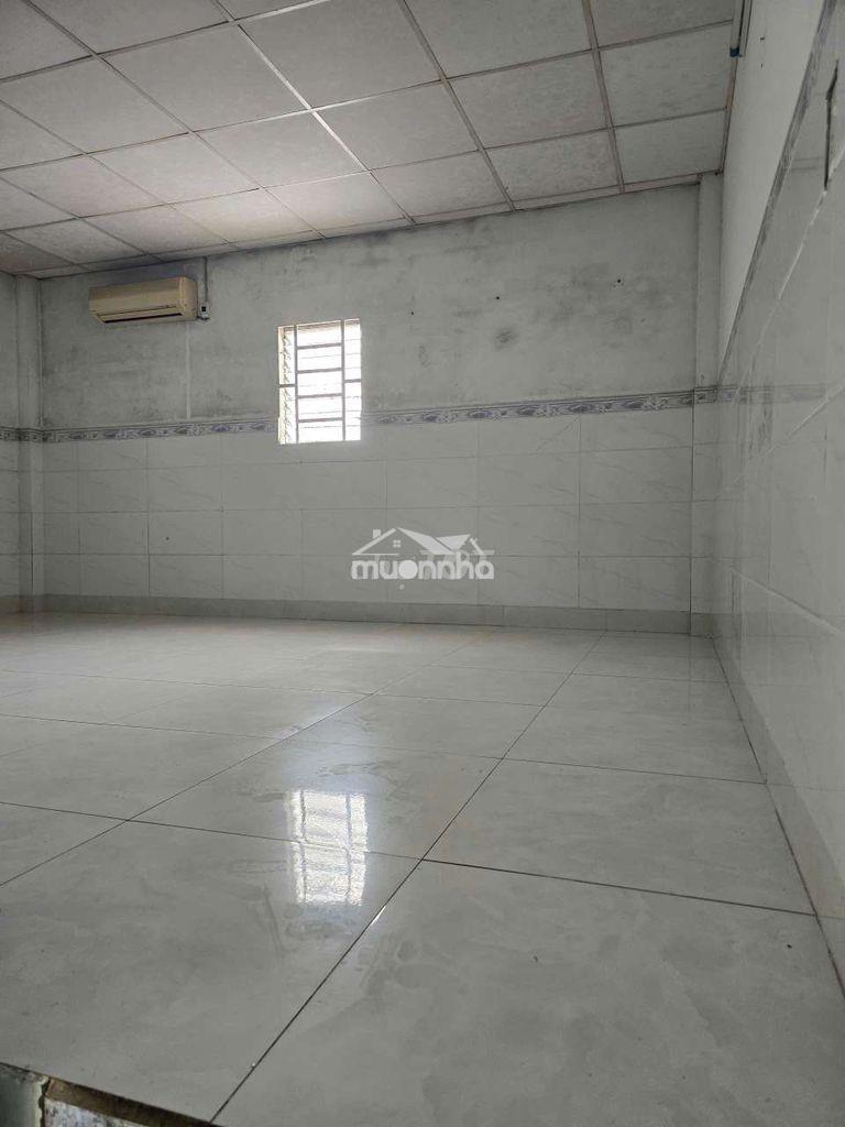 Nhà cấp 4 có gác lửng quận 9 cũ giá 4tr/tháng - 3