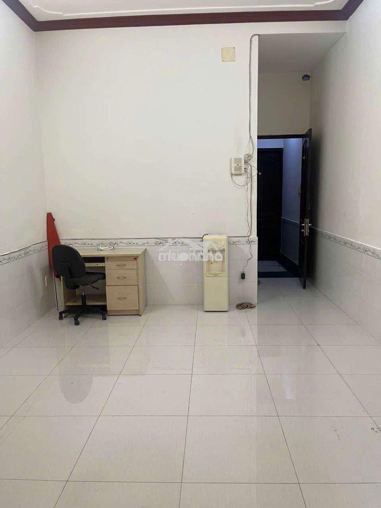 Chính chủ cho thuê phòng ban công gần học viện hàng không, sân bay - Ảnh 2