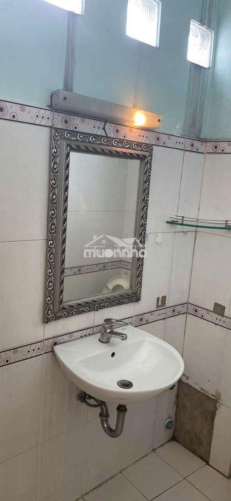 Phòng trọ có điều hòa nhà vệ sinh riêng quận phú nhuận