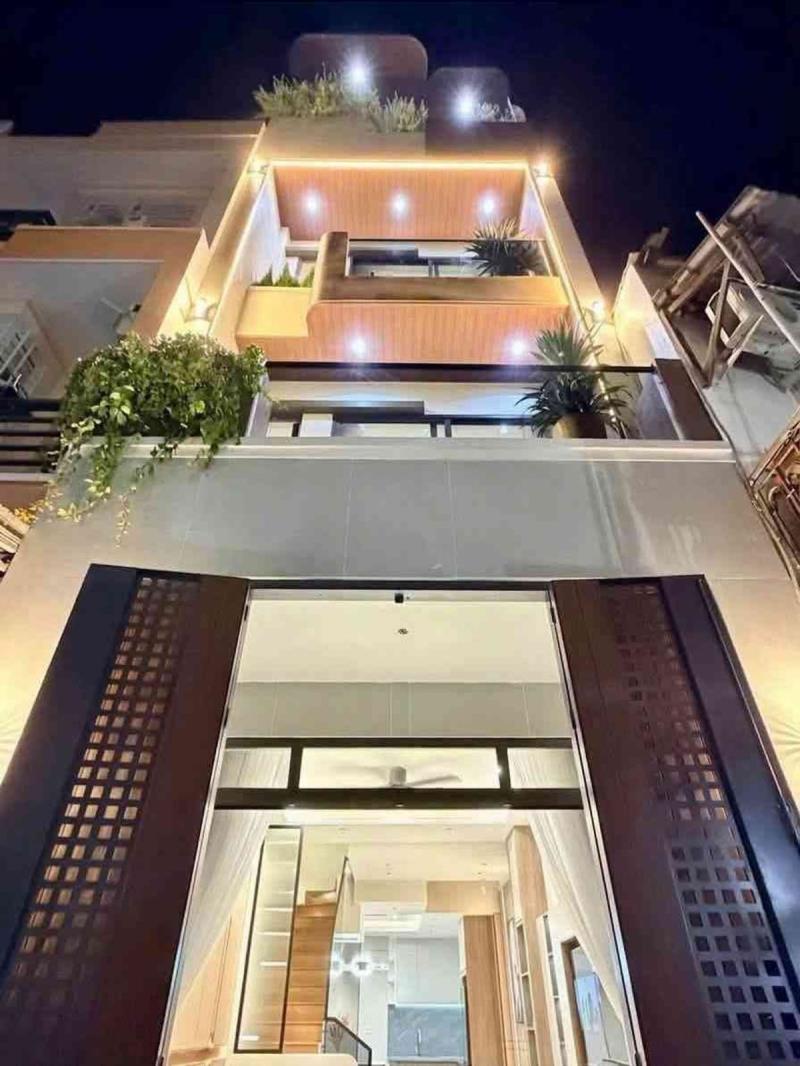 Bán nhà nguyễn tư giảng mới 4 tầng sổ hồng riêng