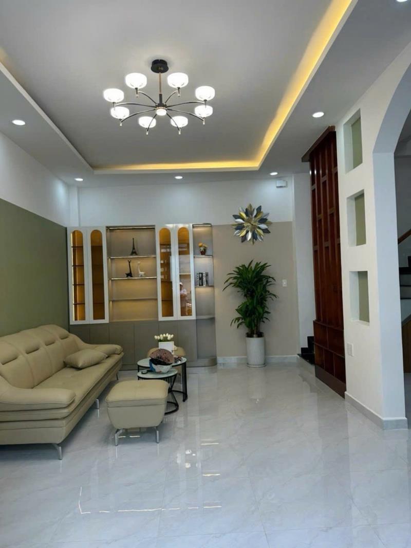 Nhà bán nguyễn văn khối 2 tầng ngang 7, 52m2, sổ hồng riêng - 2