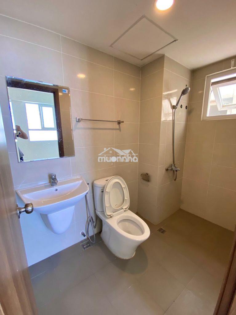 Chính chủ cho thuê 3 pn trống 8tr