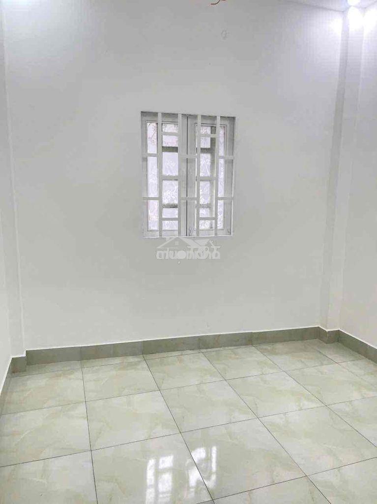 Bán nhà đường hà huy giáp, hẻm xe hơi,  dt 3x10m - 3