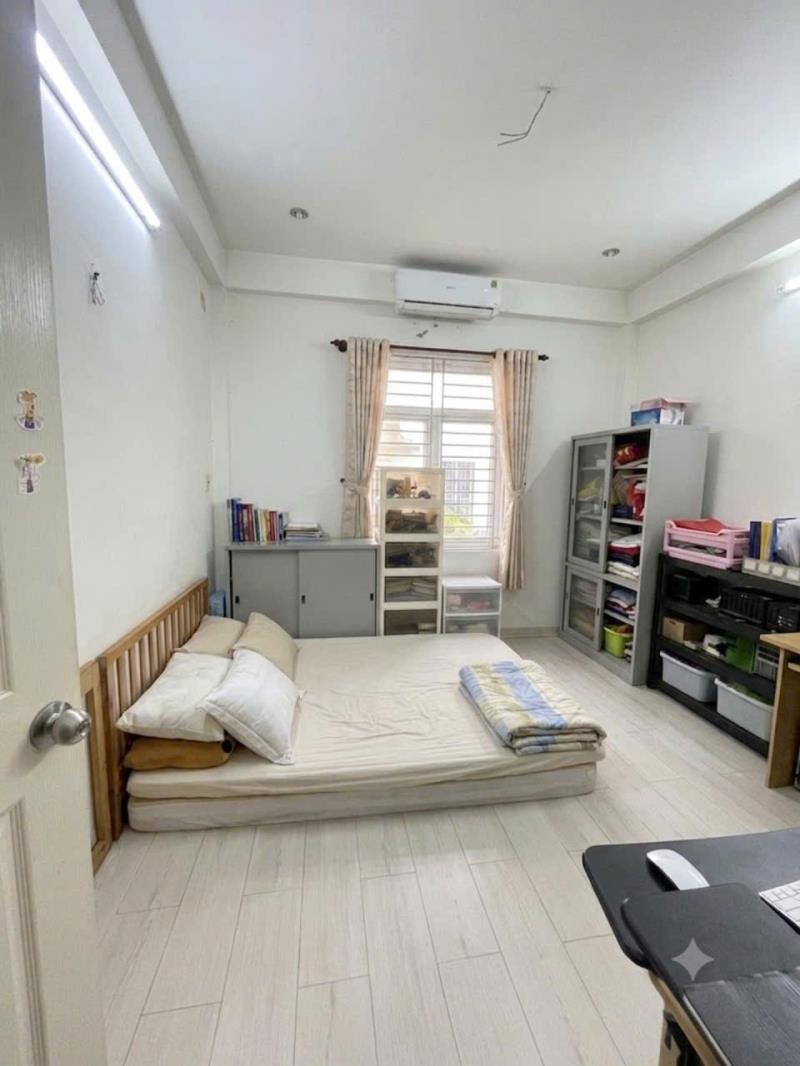 Gần bv nhi đồng 1 - cư xá đồng tiến - trung tâm q10 - dt: 4*19m - 15 tỷ 5  - 3