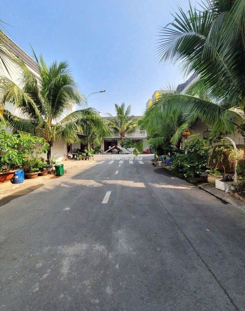 Bán gấp nhà trệt 2 lầu hoàn công khu nhà đức huy champaca đông hoà - 2
