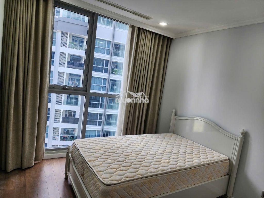 Sang hợp đồng căn hộ 3pn park 2 – vinhomes central park** - 3