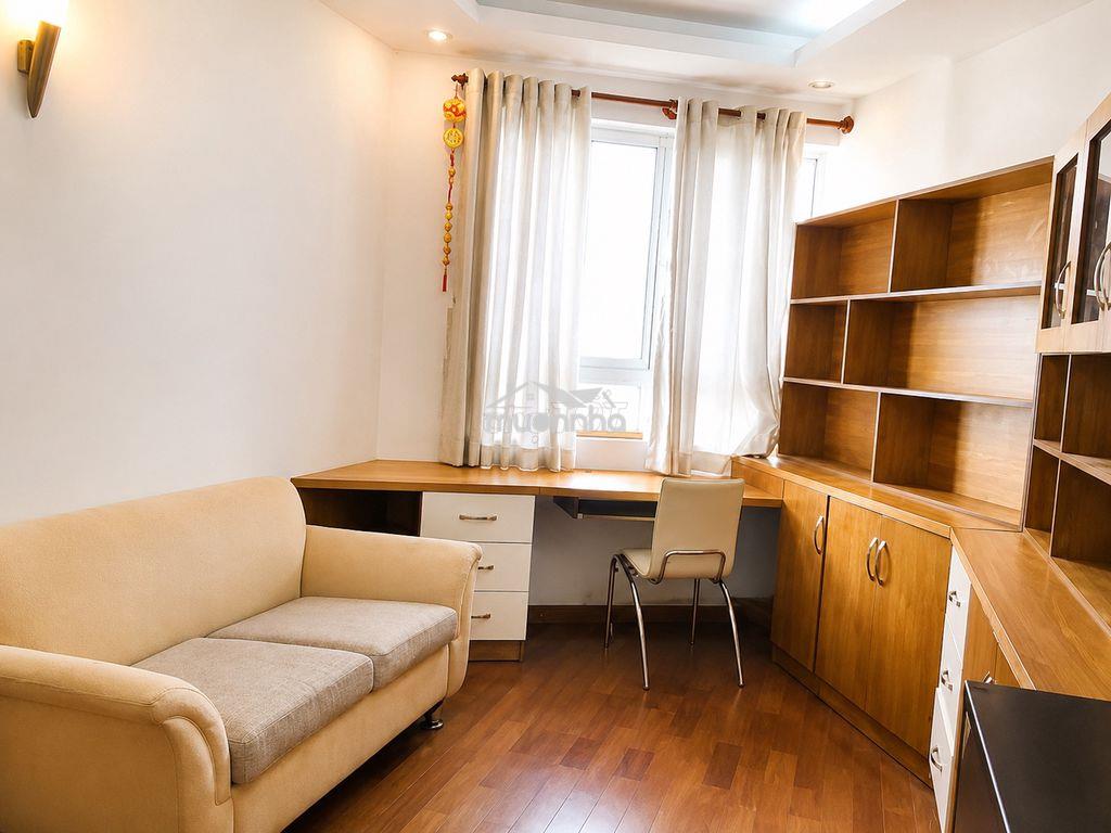 Giá chính chủ - căn hộ 2pn & 3pn tại hùng vương plaza - full nội thất - 4