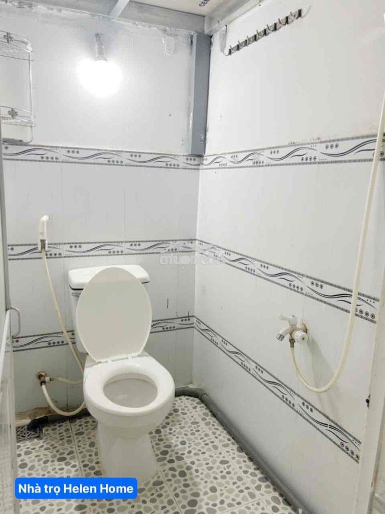Phòng trọ 3,2tr  trống sẵn ở liền được. • cách trường cđ công nghệ hồ - 3