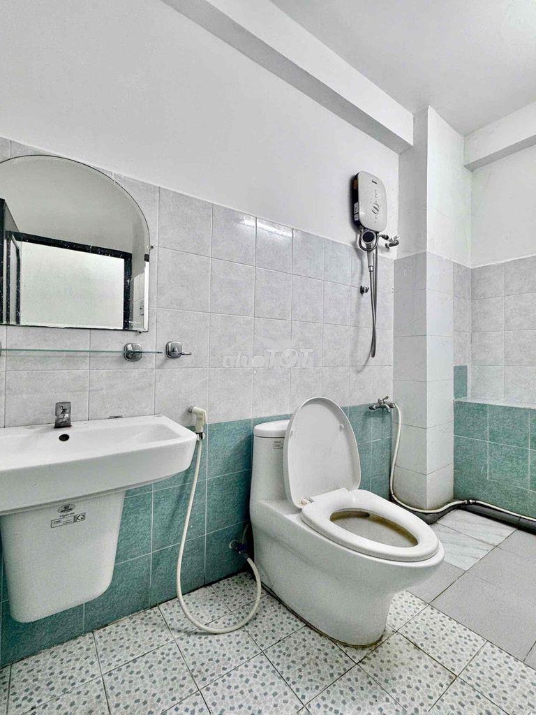 Studio tách bếp ban công ngay phường bến thành - Ảnh 2