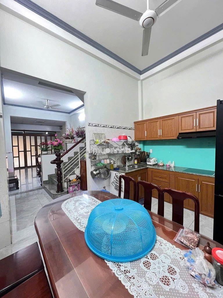 Hàng hiếm nhà mặt tiền kd sẵn 4p cho thuê, dt 100m2, kv bình hưng hòa - 3