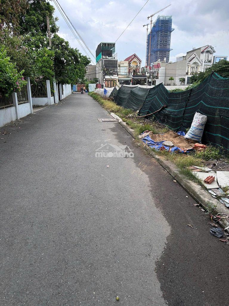Bán nhà tại nguyễn thị chạy, p. dĩ an, tp. hcm, 1 lầu 1 trệt - 4