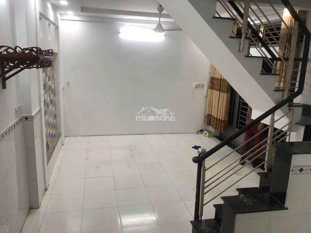 Gần cầu tham lương 2pn 2wc dt 4,5x8m trệt lầu mới sơn sửa  - 3