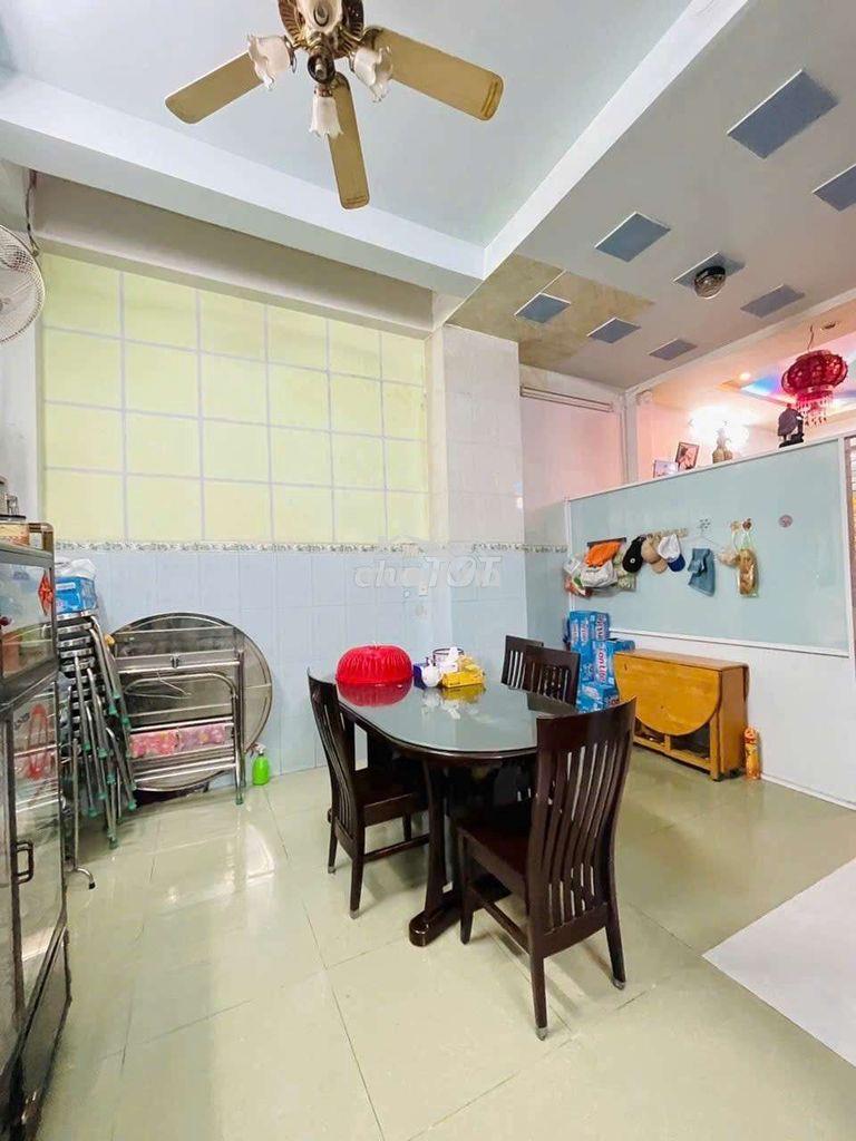 Nhà 3 tầng (b.tân) giáp tân phú - dt 68m2 - giá 4,95 tỷ  - hẻm xh 7m - 2