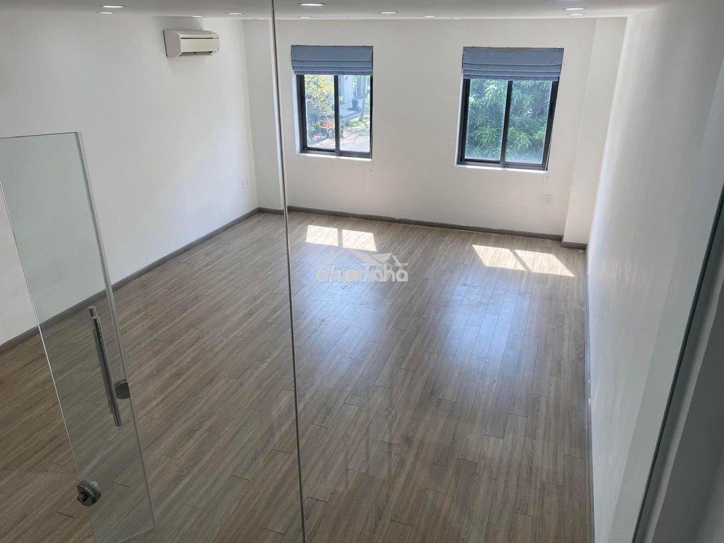 Cho thuê nhà mặt tiền gần đỗ xuân hợp, cầu năm lý 5x20m 3l4pn - 3