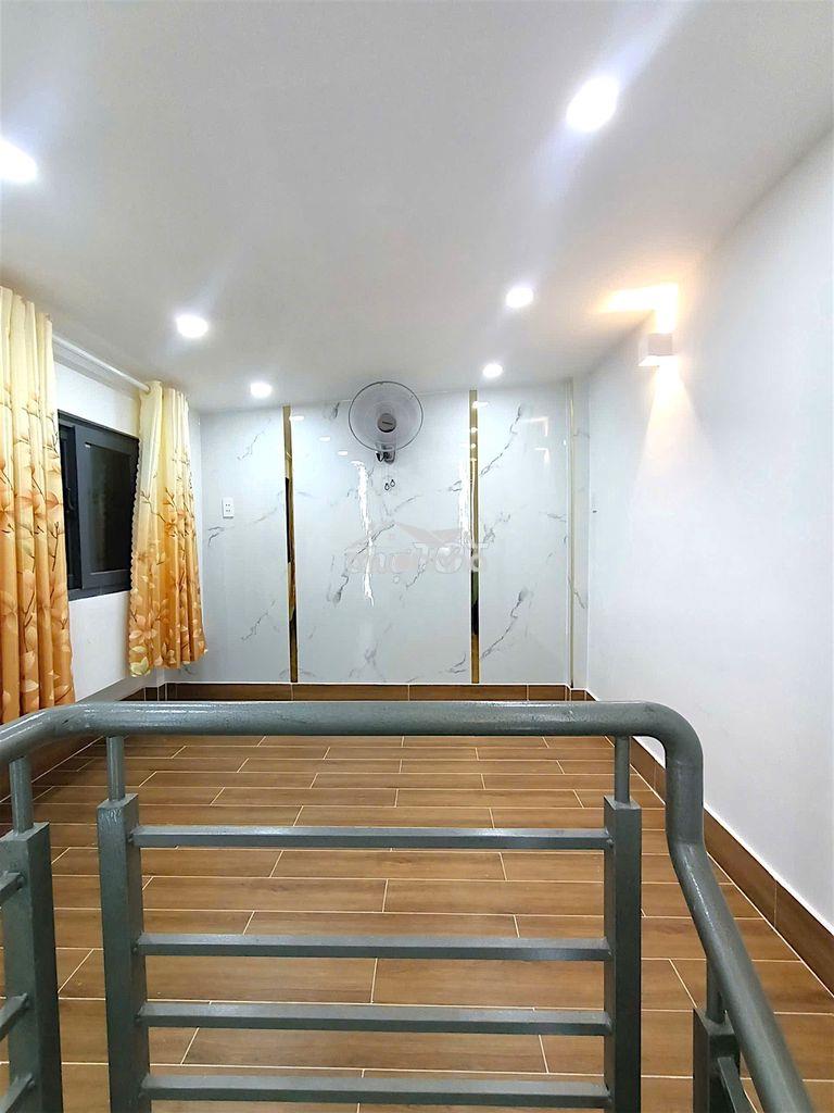 Đoàn văn bơ -q4-nhà mới 3 tầng- ngang 4m nở hậu -gần quận 1- chỉ 2tỷ25 - 4