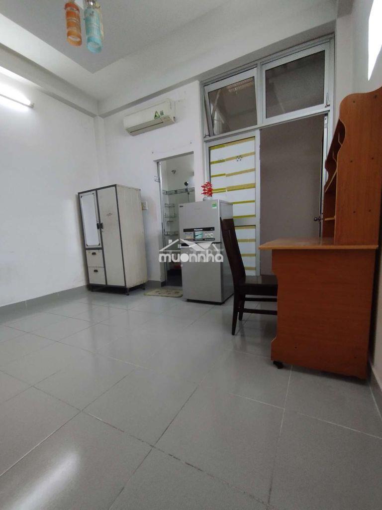Phòng quận 10 ngay trung tâm sạch sẽ mới - 2