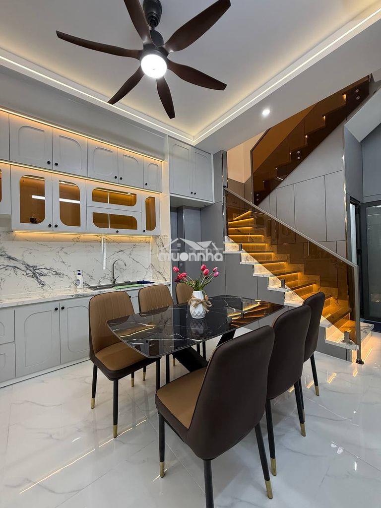 Gần phú mỹ hưng -52m2 -full nội thất-ở ngay!chỉ 5,95 tỉ - 2