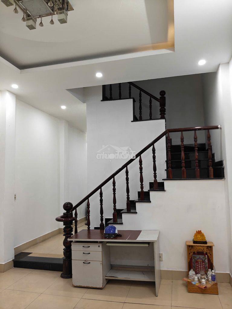 Cho thuê nhà nguyên căn sạch đẹp ngần vòng xoay phú hữu, quận 9 - 2