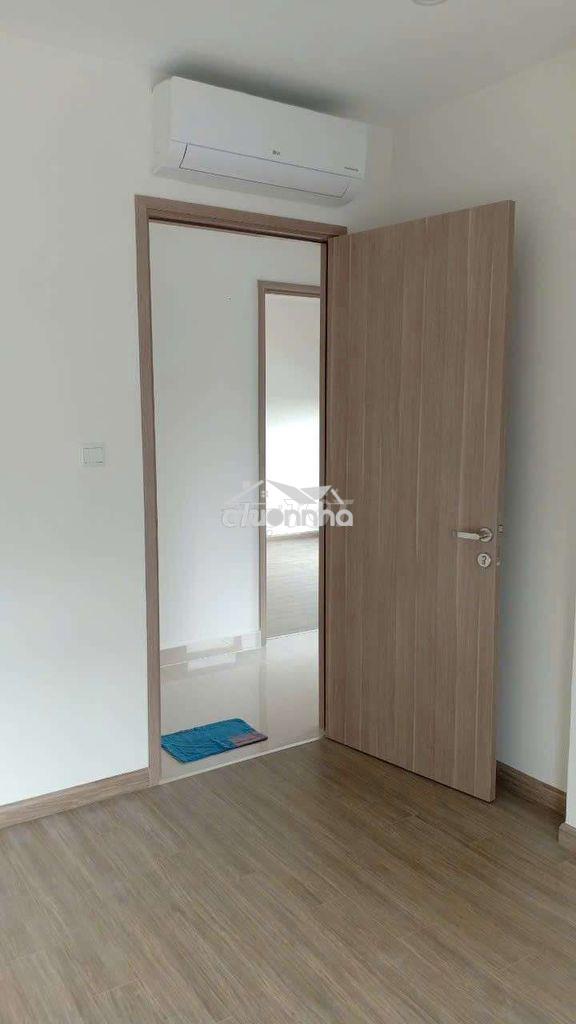 Căn góc 3 phòng ngủ, 2 toilet, mới. có bếp, rèm .  - 4