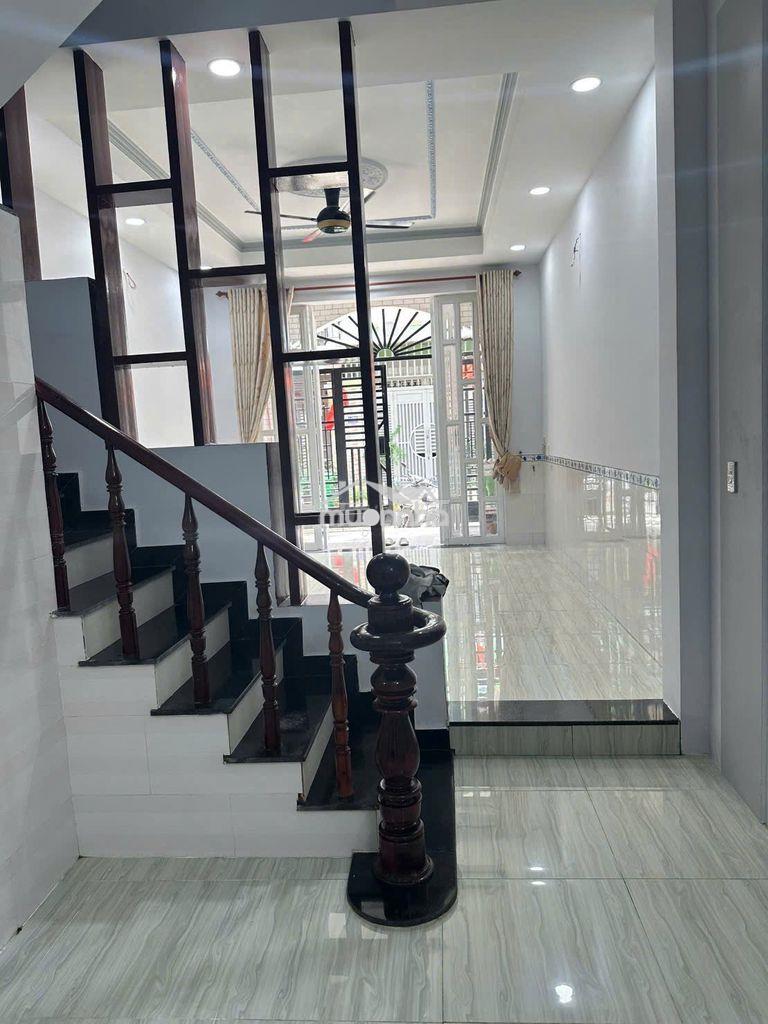 Nhà ngon hxh 8m tl57, 4x14m, 2 tầng đang cho thuê 5.5tr/th,  nhỉnh 4tỷ - 4