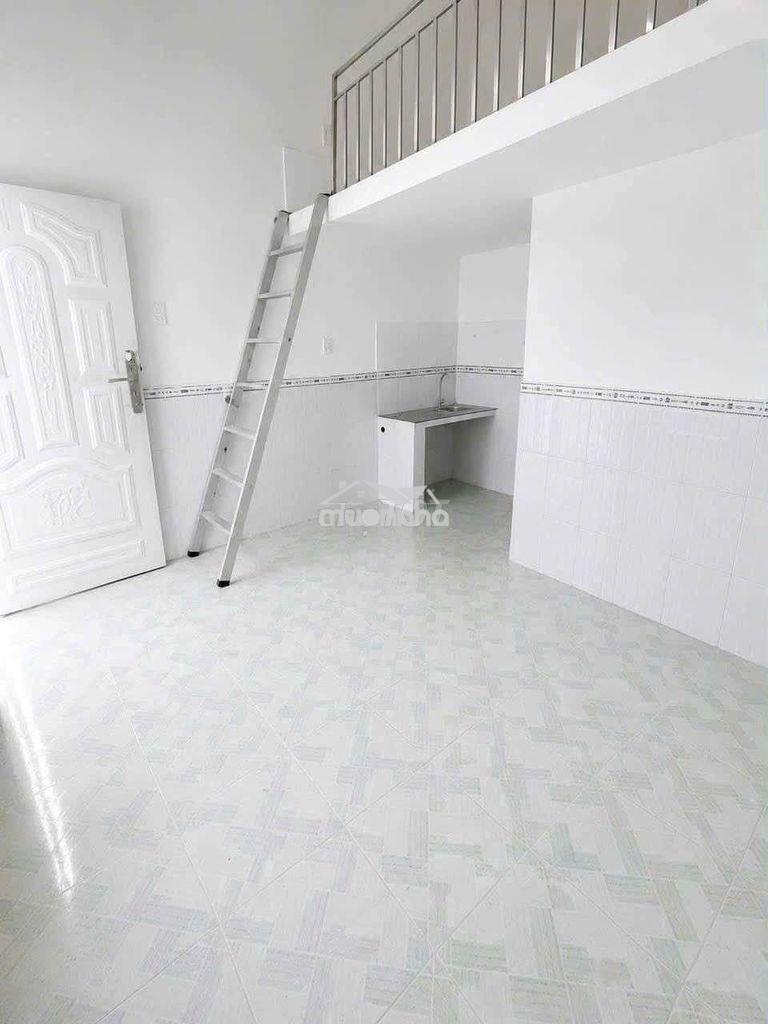Vincom ngã tư 550, kcn visip1,kcn sóng thần, giờ tự do  - 2