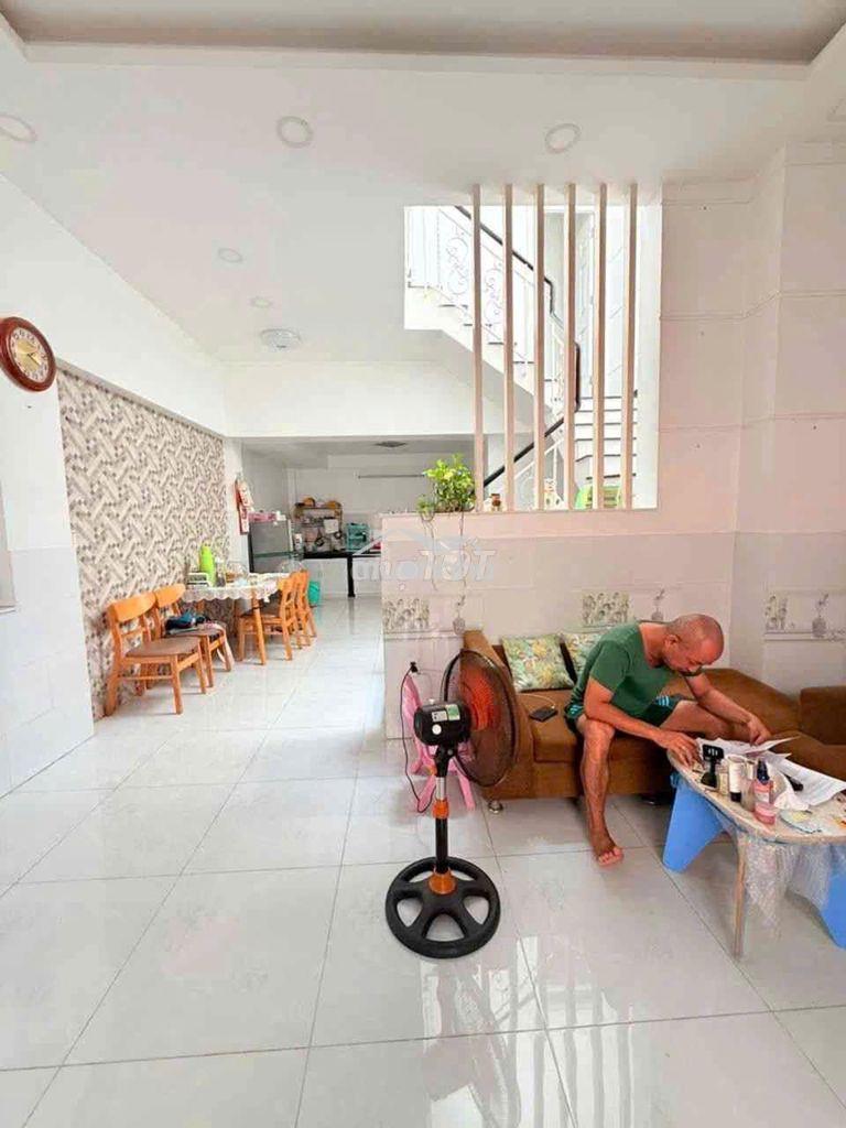 Gần kdc himlam 03 tầng kiên cố hoàn công đủ  - 4,8x12m - 4